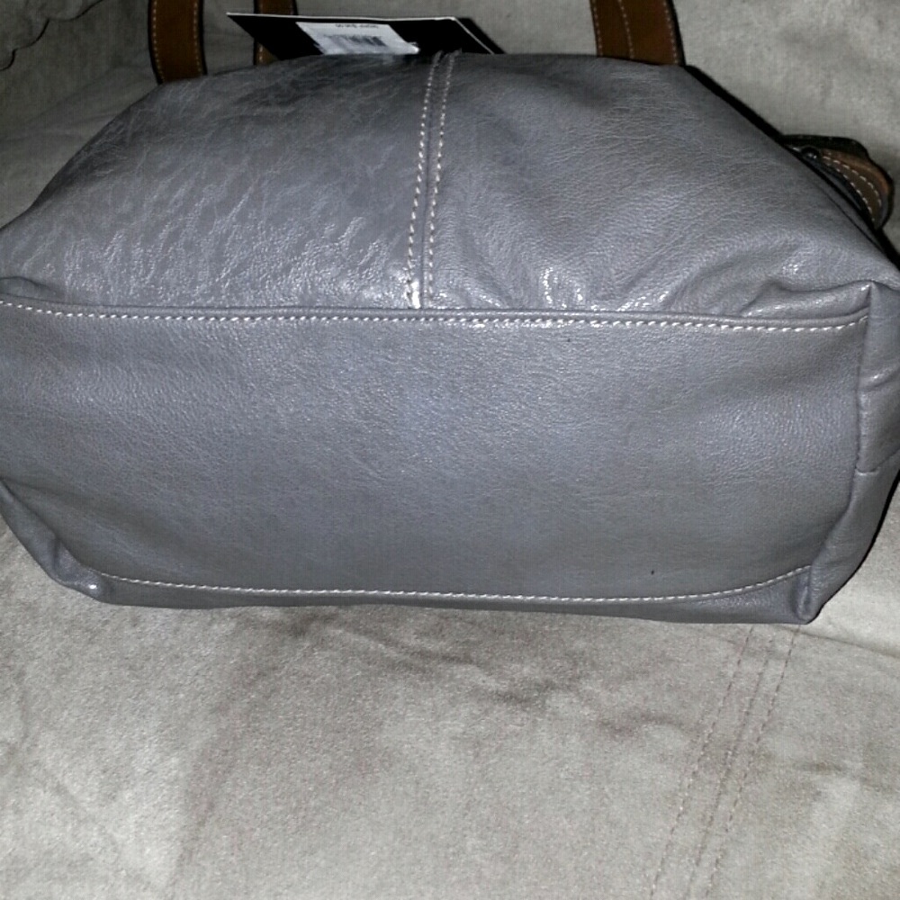 Harve Benard Shoulder Bag. NWT - Picture 6 of 8
